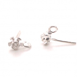 Ear pin with flower